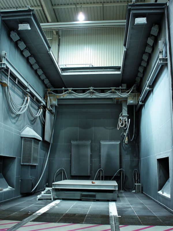 Leerer technischer Raum ohne Geräte